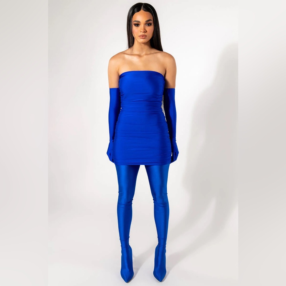 NWT. AKIRA Star Stretch Ruched Strapless Mini Dress in Blue.